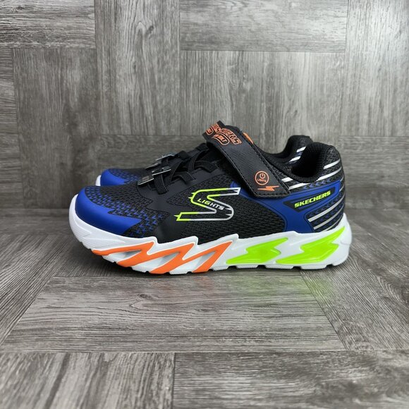 Skechers Flex Glow Big Kids size 4 Blue Light Up Sneakers - Picture 2 of 8